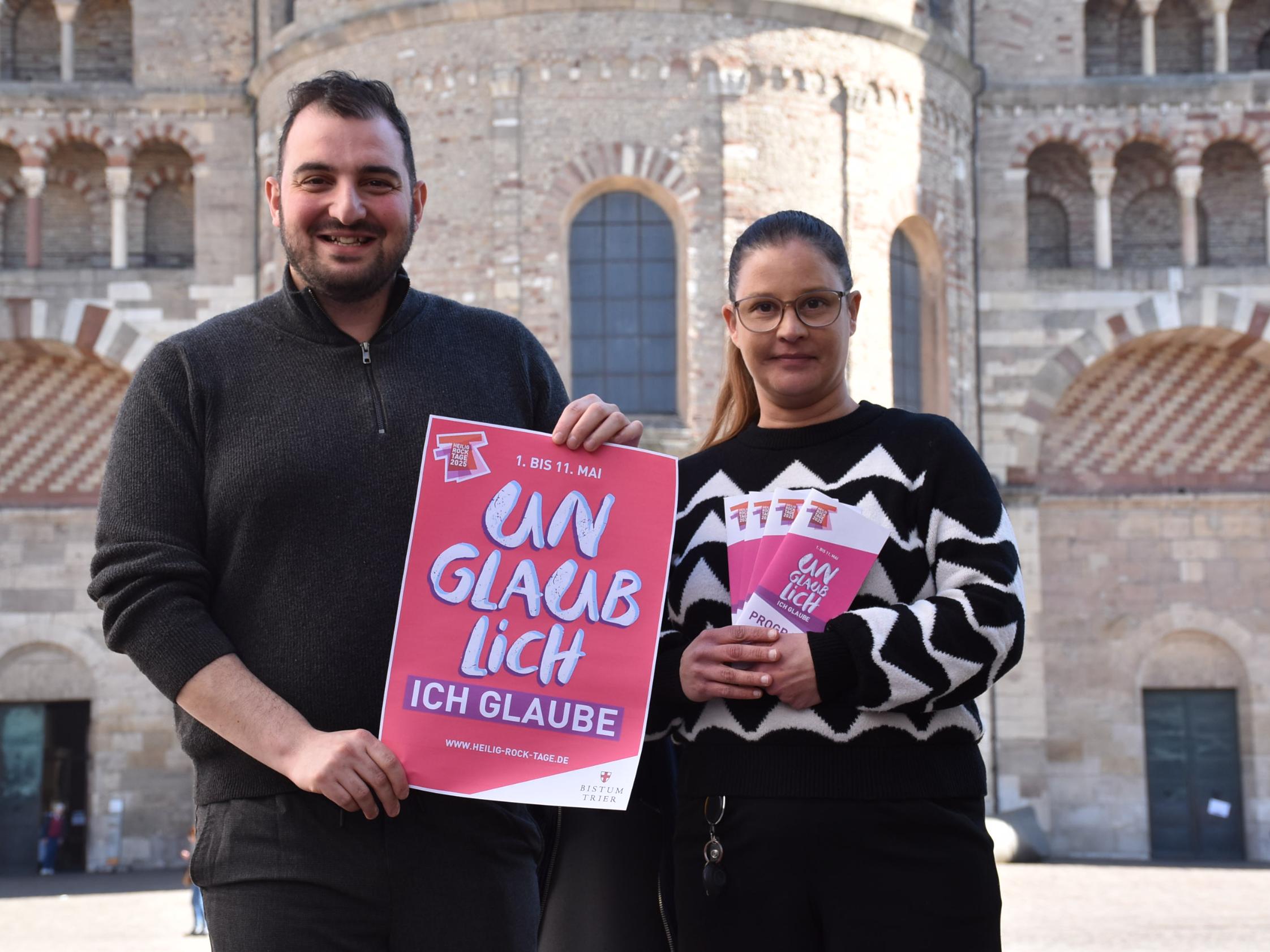 Katja Heyna-Jammer und Dario Tumminelli stellen das Programm der Heilig-Rock-Tage vor